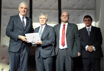 Premio al Dr López Rosetti
